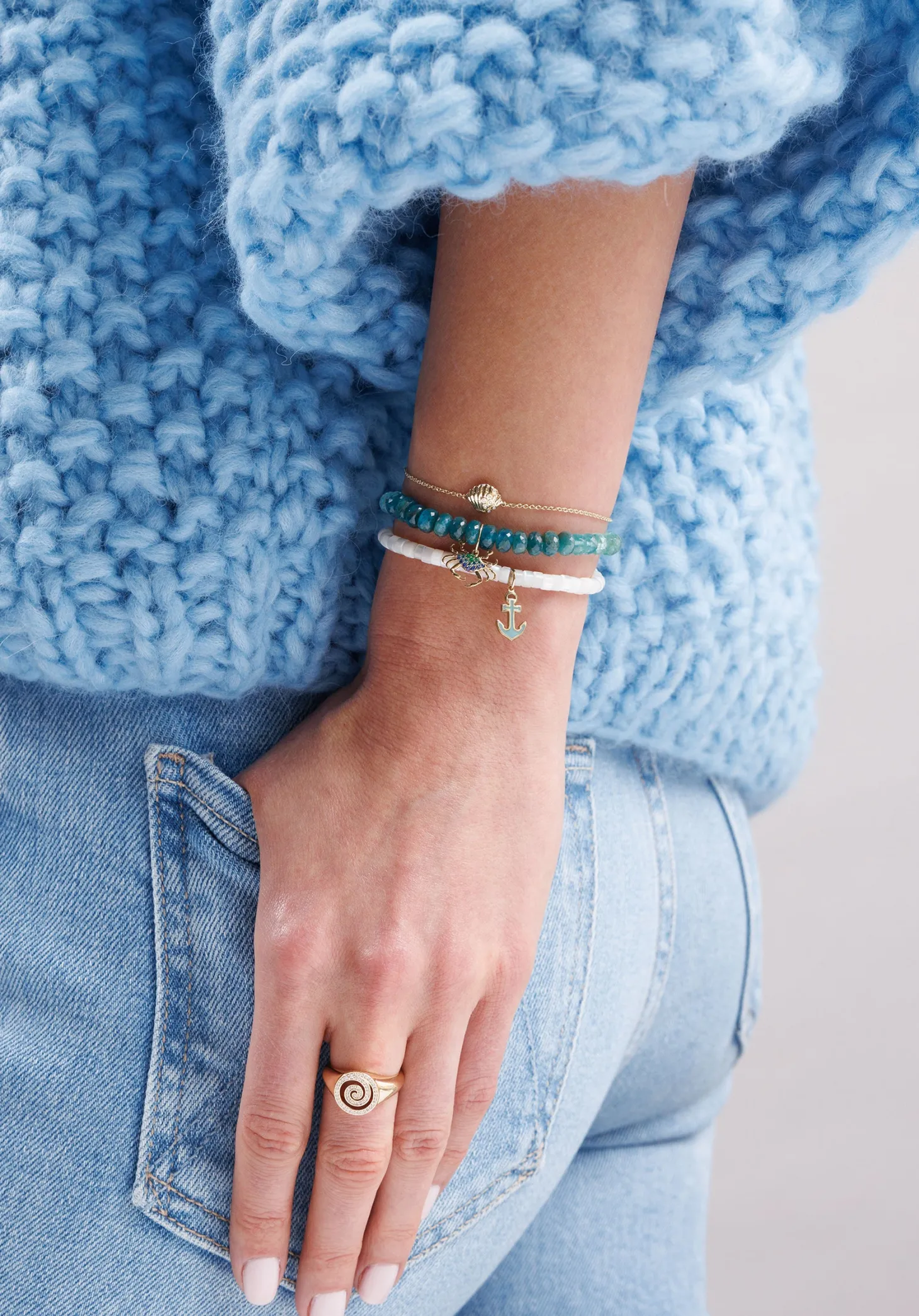 Gold & Diamond Clam Shell Bracelet