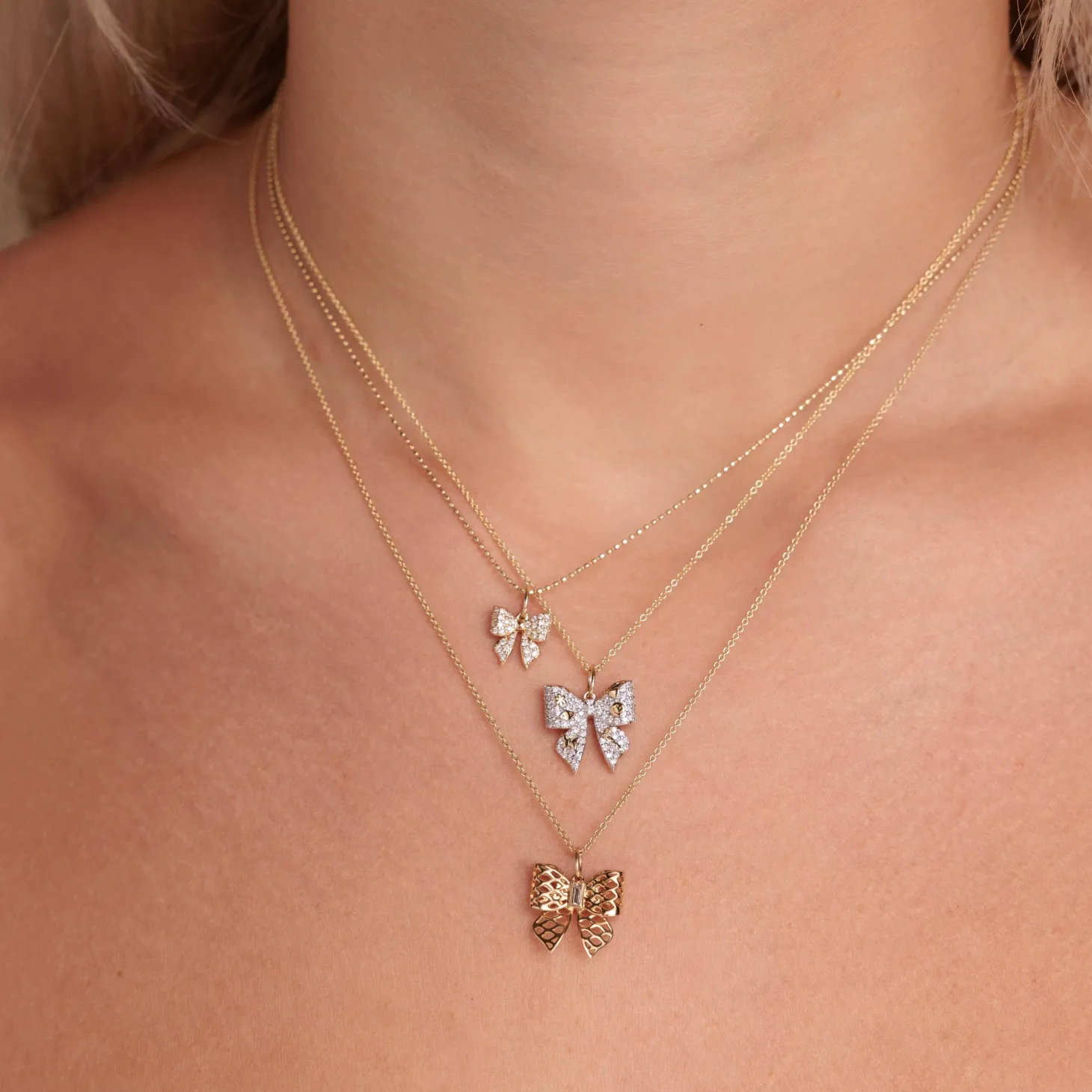 Gold & Diamond Fishnet Bow Charm