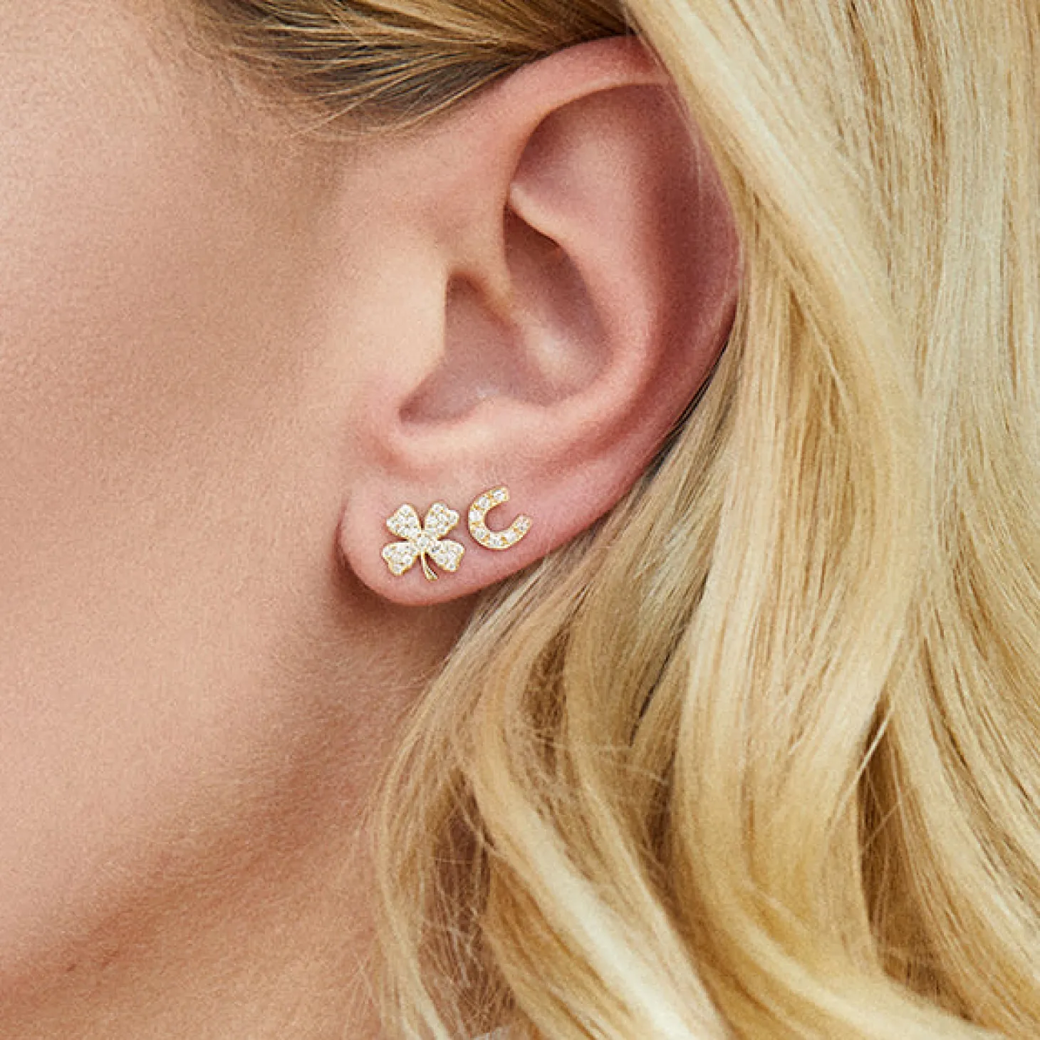 Gold & Diamond Horseshoe Stud