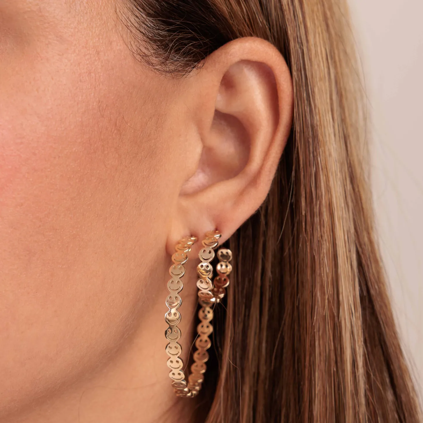 Pure Gold Happy Face Medium Hoops
