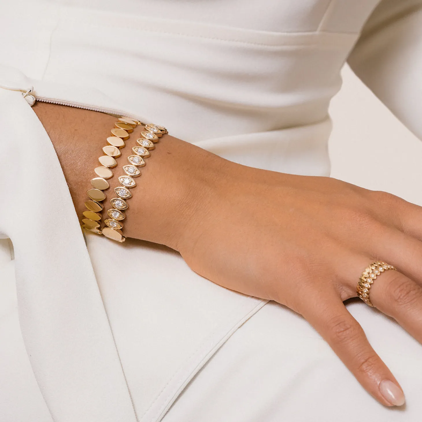 Pure Gold Marquise Eye Hinge Bangle